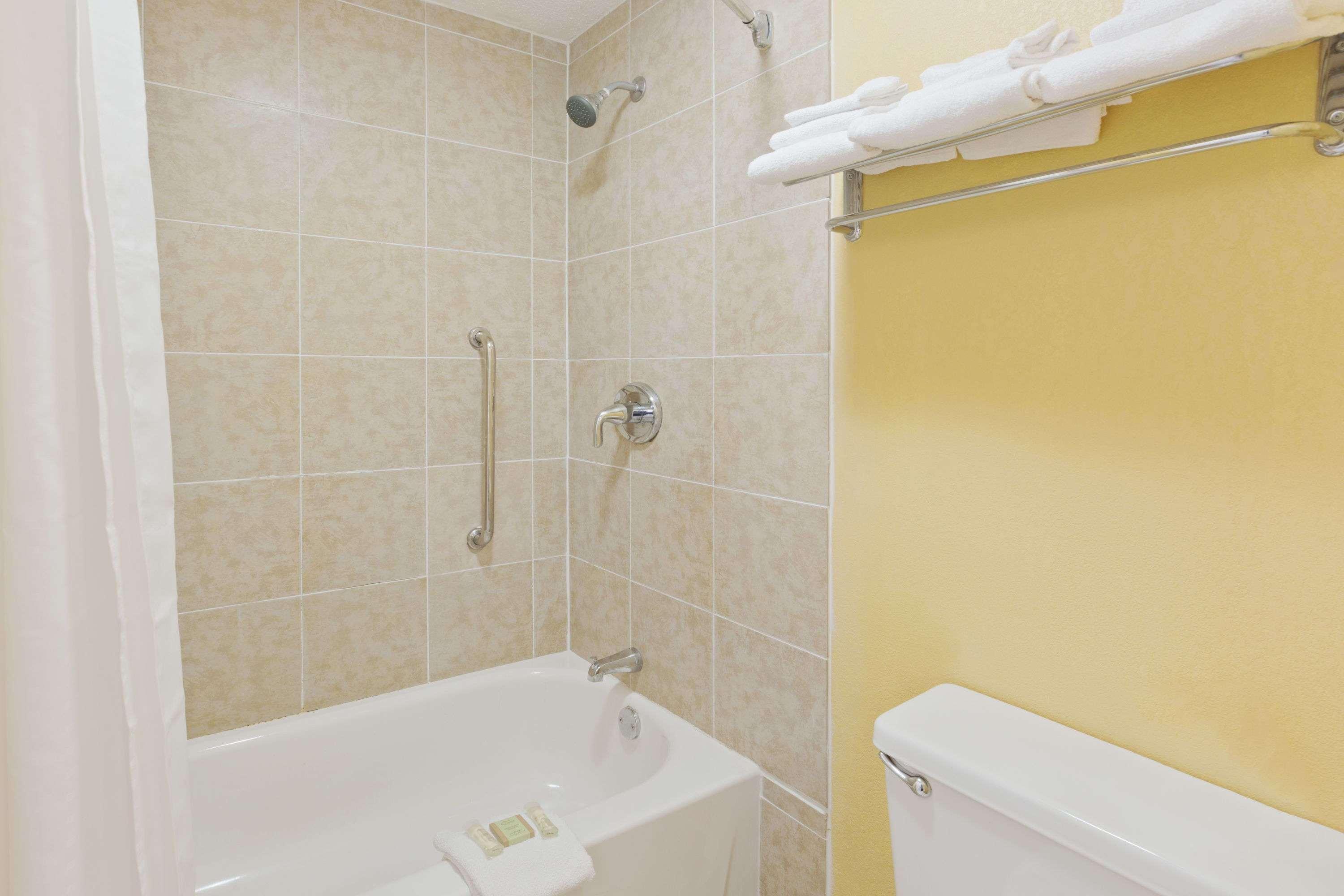 Rodeway Inn Charlotte Airport Area Екстериор снимка