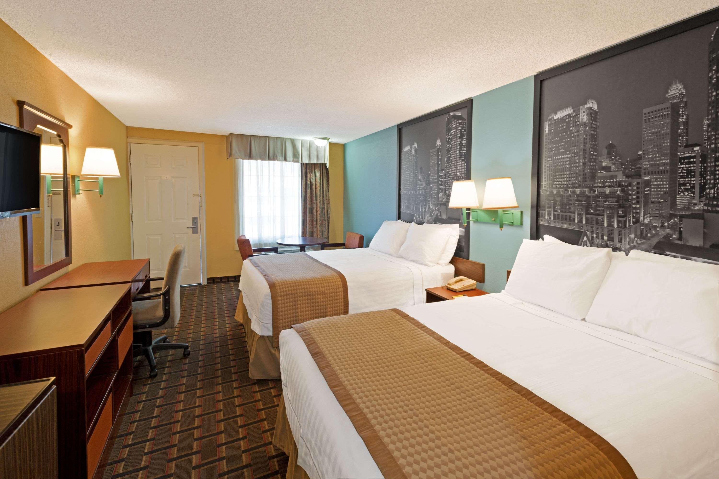Rodeway Inn Charlotte Airport Area Екстериор снимка