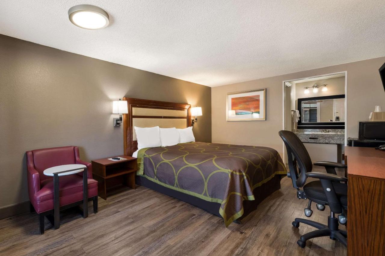 Rodeway Inn Charlotte Airport Area Екстериор снимка