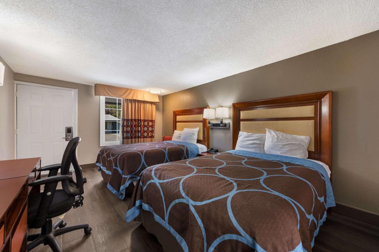 Rodeway Inn Charlotte Airport Area Екстериор снимка