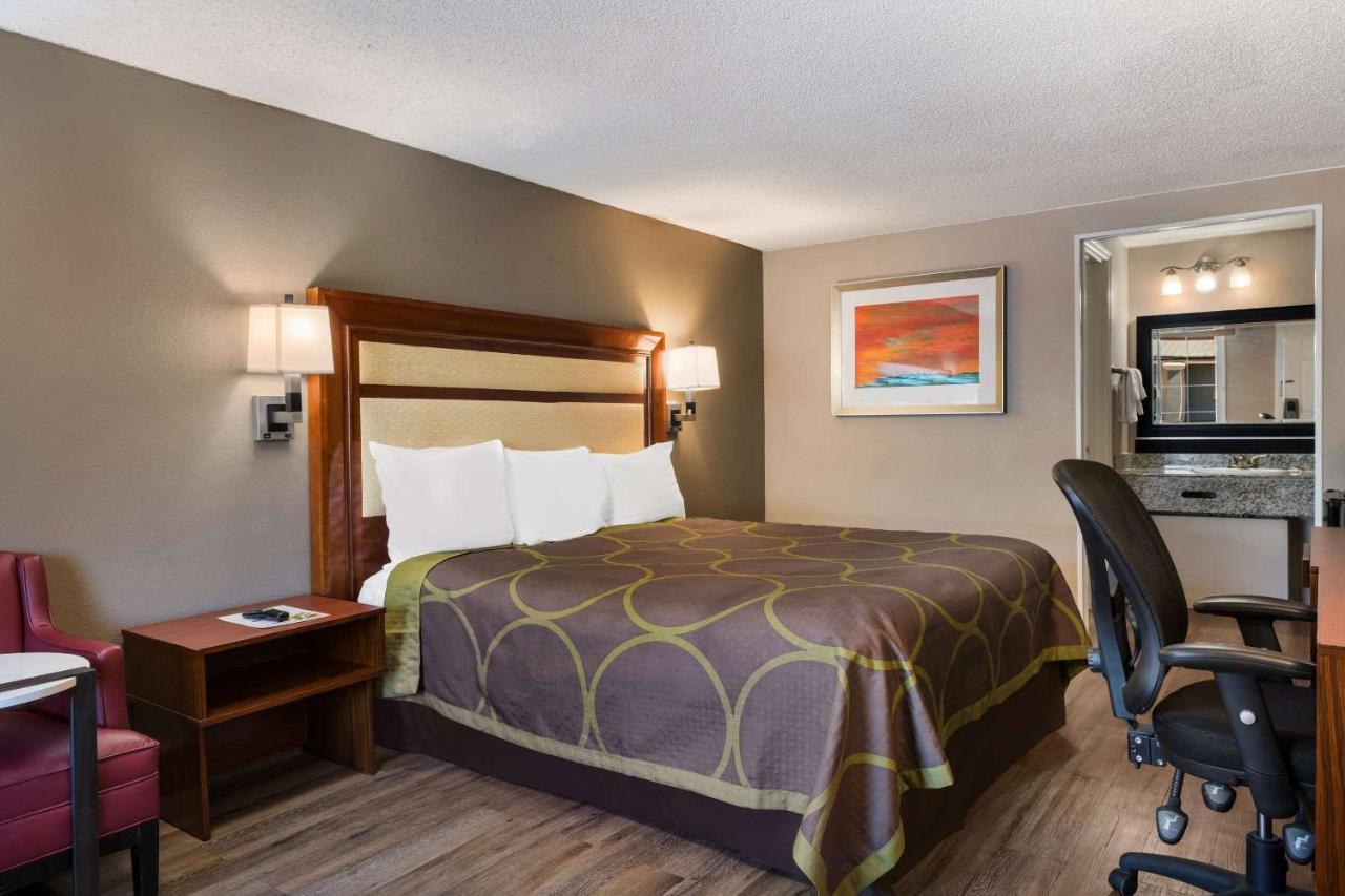 Rodeway Inn Charlotte Airport Area Екстериор снимка