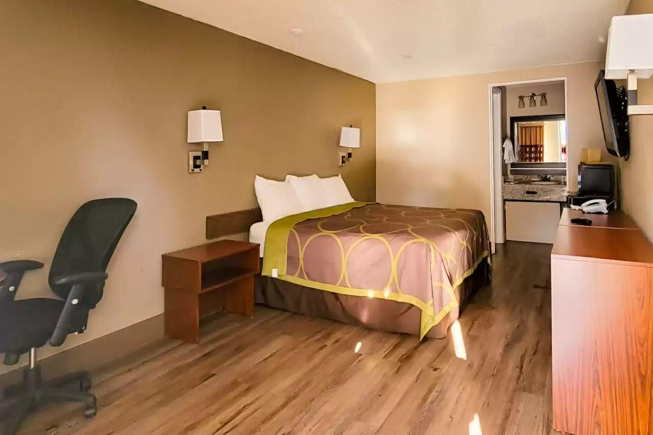 Rodeway Inn Charlotte Airport Area Екстериор снимка