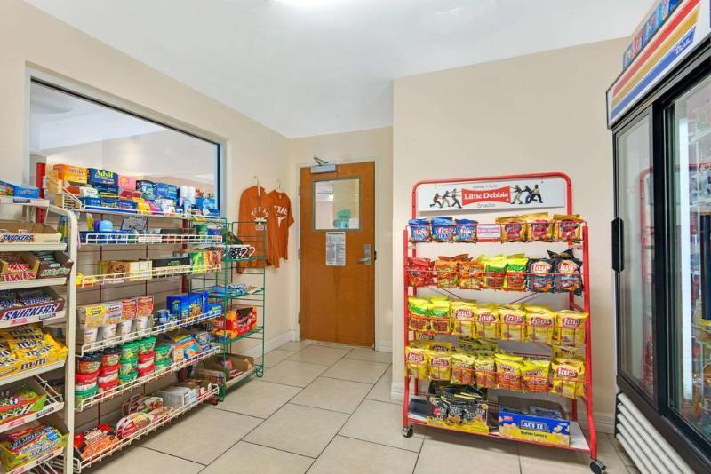 Rodeway Inn Charlotte Airport Area Екстериор снимка
