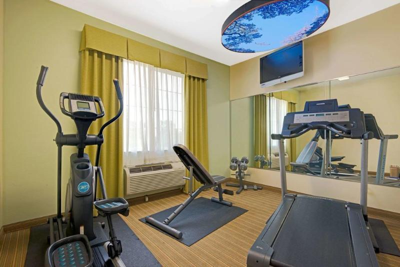 Rodeway Inn Charlotte Airport Area Екстериор снимка